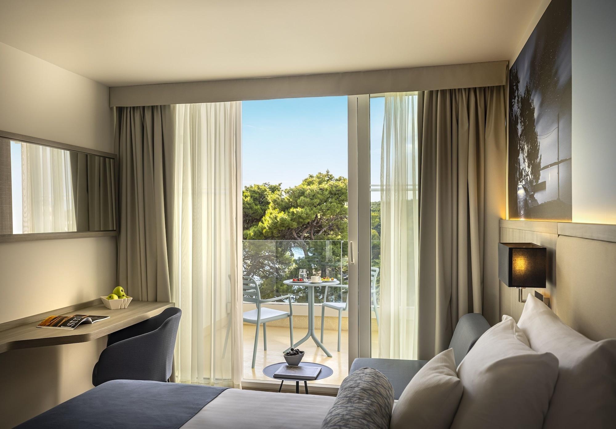 Valamar Carolina Hotel & Villas Kampor Dış mekan fotoğraf