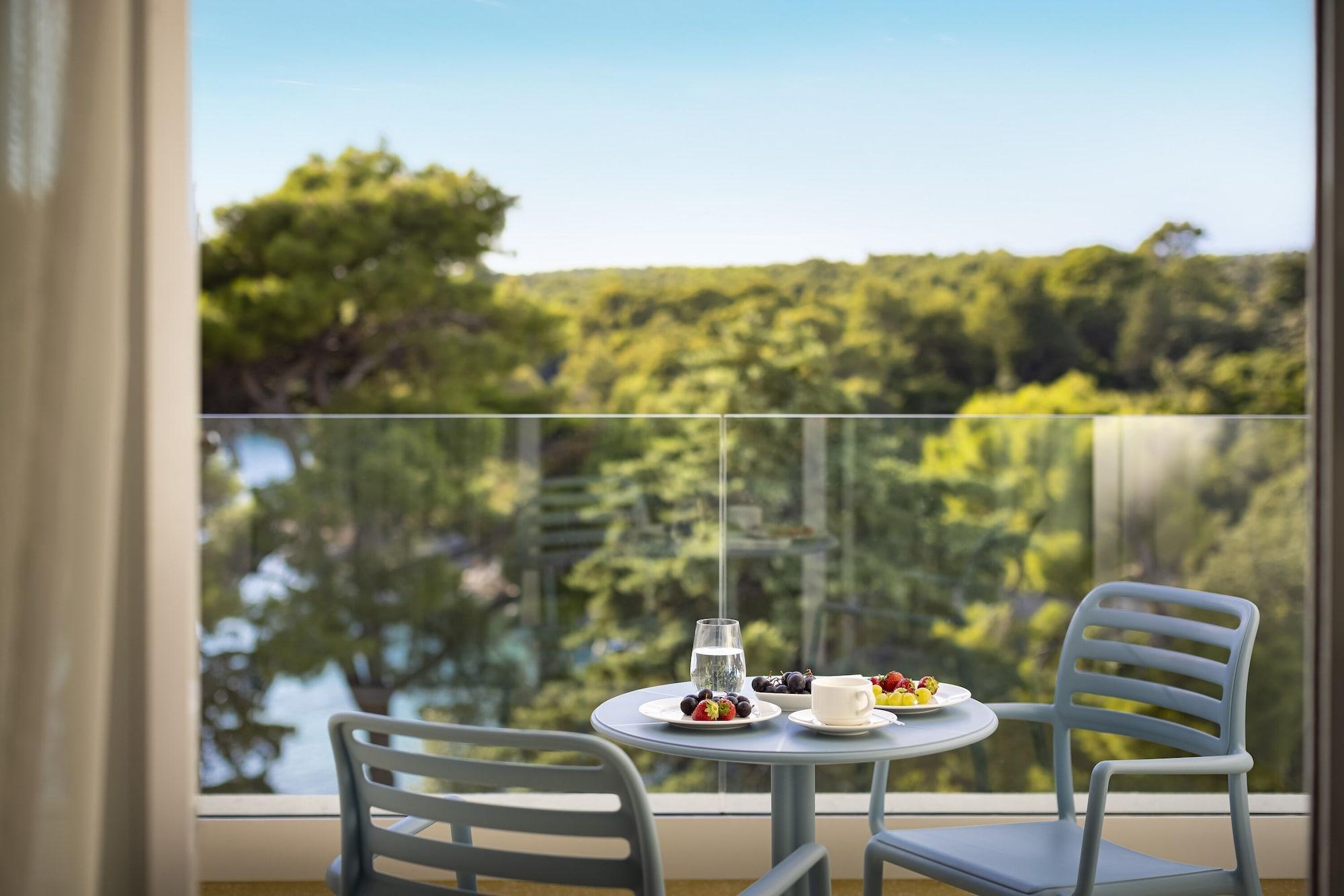 Valamar Carolina Hotel & Villas Kampor Dış mekan fotoğraf